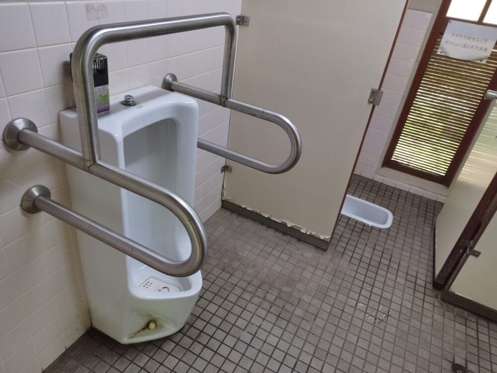 砂川公園　トイレ