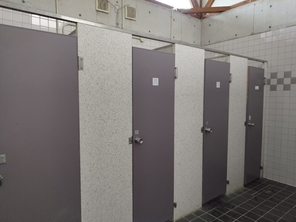 サウンド波間田キャンプ場　トイレ
