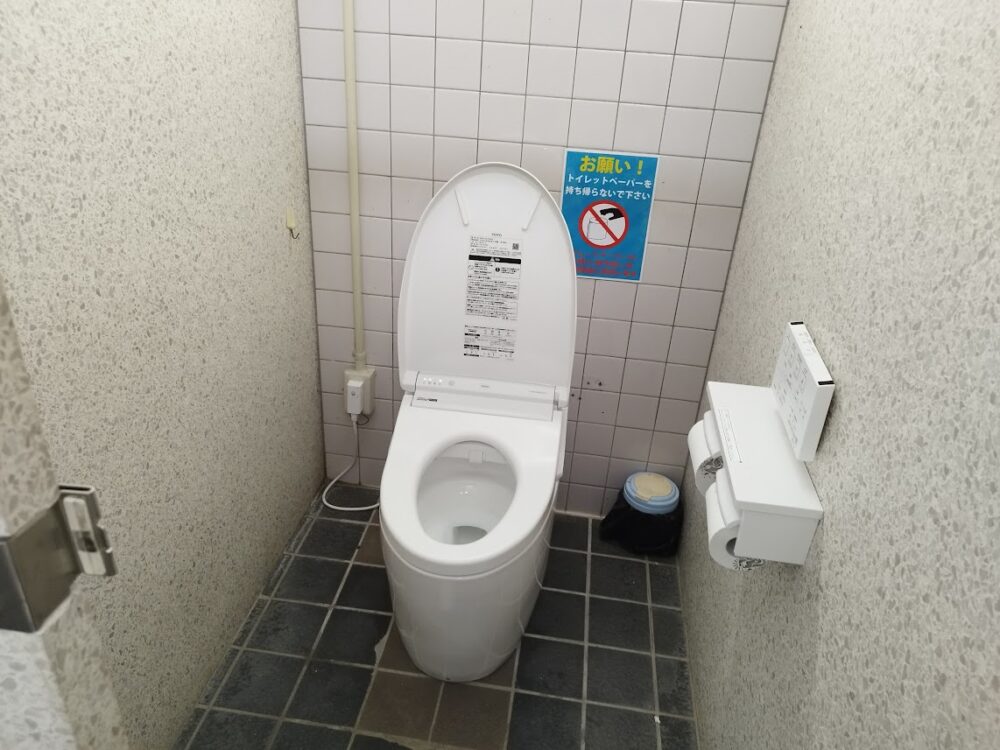サウンド波間田キャンプ場　トイレ